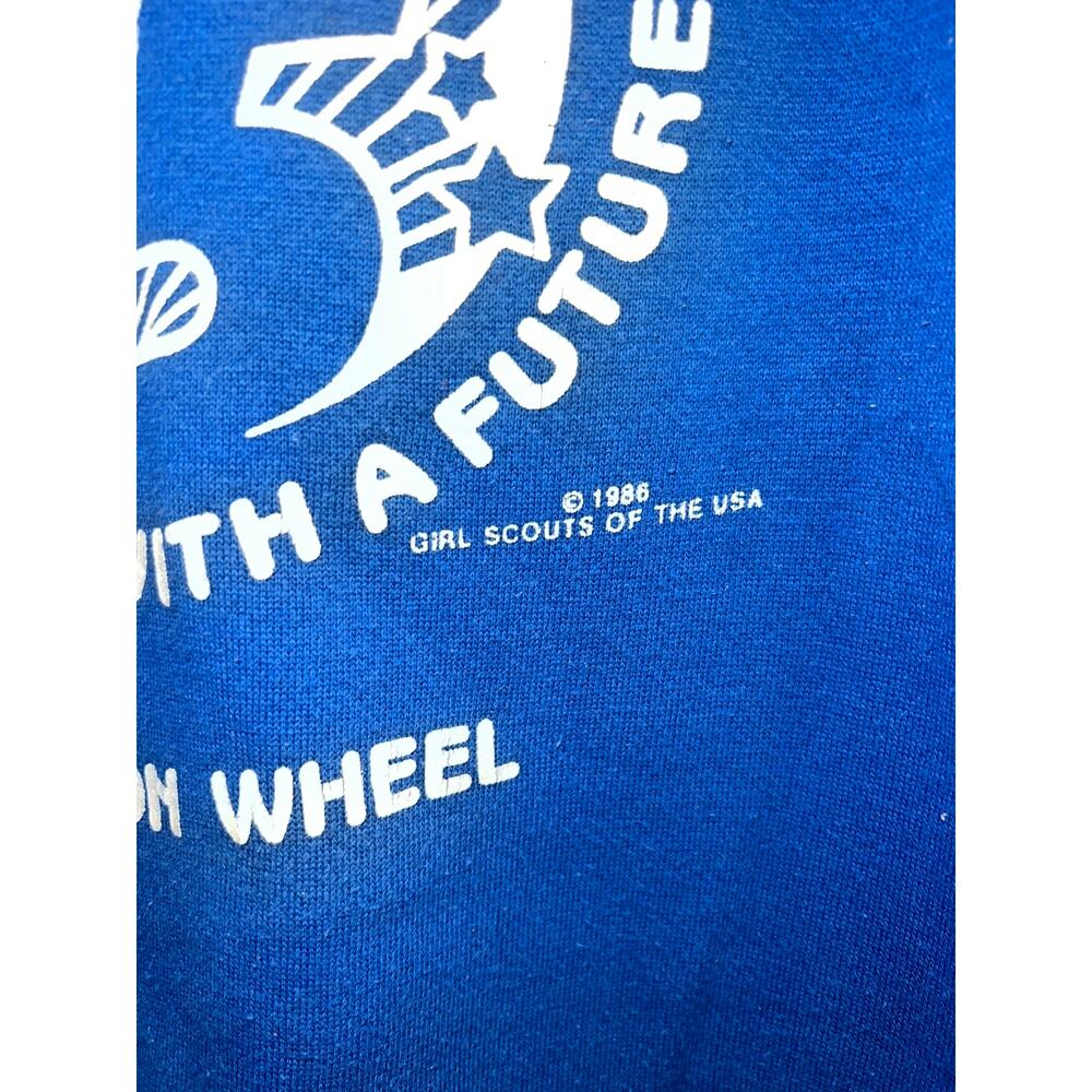 Vintage Girl Scouts Sweatshirt 75 Tradition Wagon Wheel USA Blue Crewneck 80s S - Picture 4 of 9
